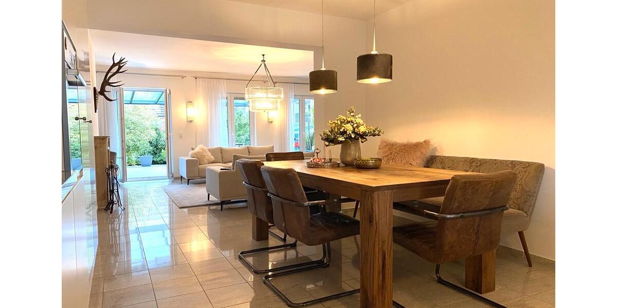 Einfamilienhaus Erlensee - 9 Zimmer, 320 m&sup2;, 949.000&euro; | Angebot:26601008