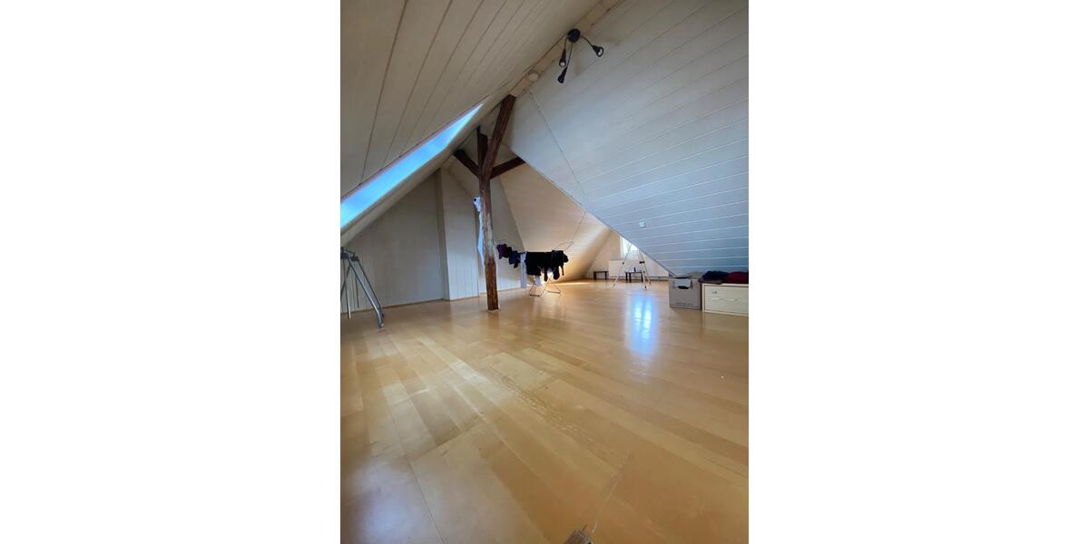 Mehrfamilienhaus, Wohnhaus Frankfurt am Main Bergen-Enkheim - 10 Zimmer, 210 m&sup2;, 735.000&euro; | Angebot:26201115