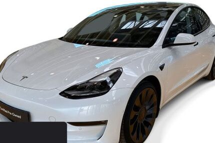 Tesla Model 3 52.107 km 34.500 &euro; Hanau 63457
