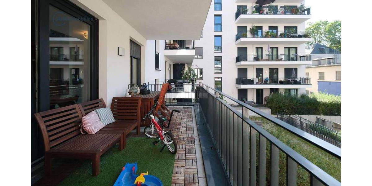 Etagenwohnung Frankfurt am Main Bockenheim - 3 Zimmer, 90 m&sup2;, 2.000&euro; | Angebot:25246475