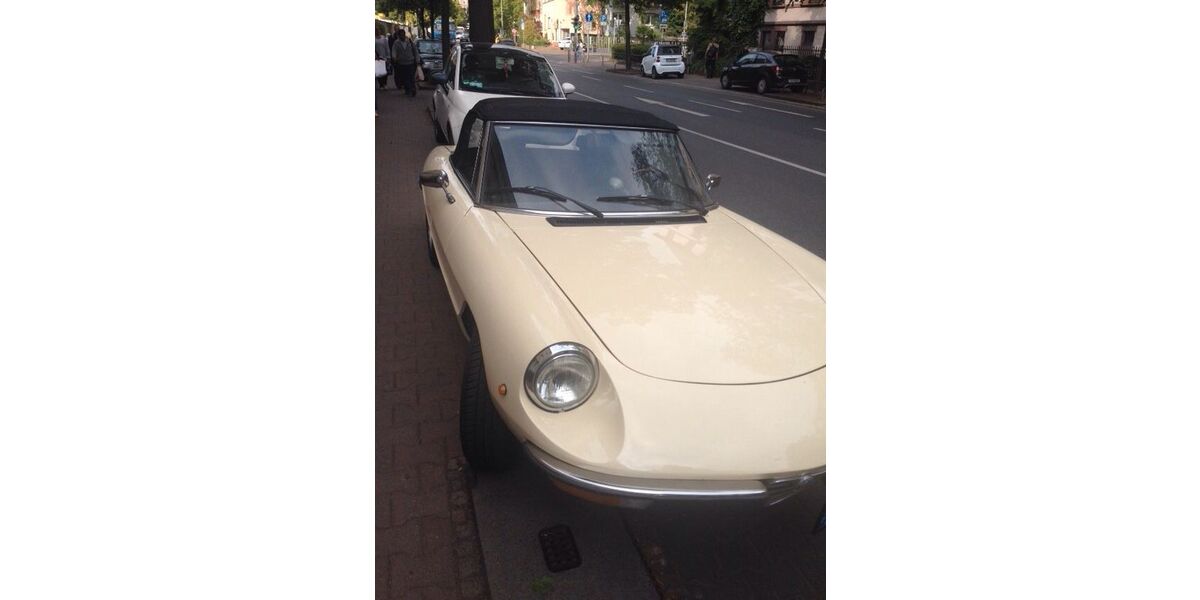 Alfa Romeo Spider 95.000 km 14.900 &euro; Frankfurt 60437