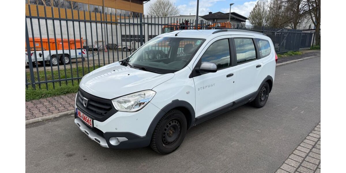Dacia Lodgy 231.900 km 3.999 &euro; Hanau 63452