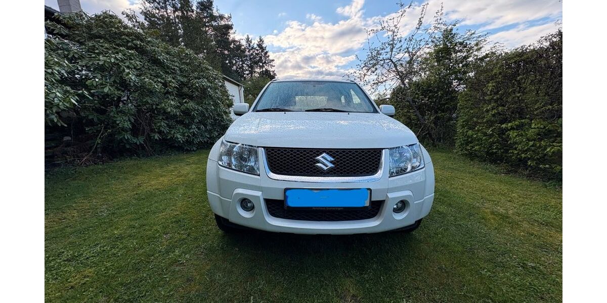 Suzuki Grand Vitara 103.000 km 6.600 &euro; Neu-Anspach 61267