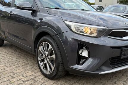 Kia Stonic 145.698 km 8.799 &euro; Hanau 63452