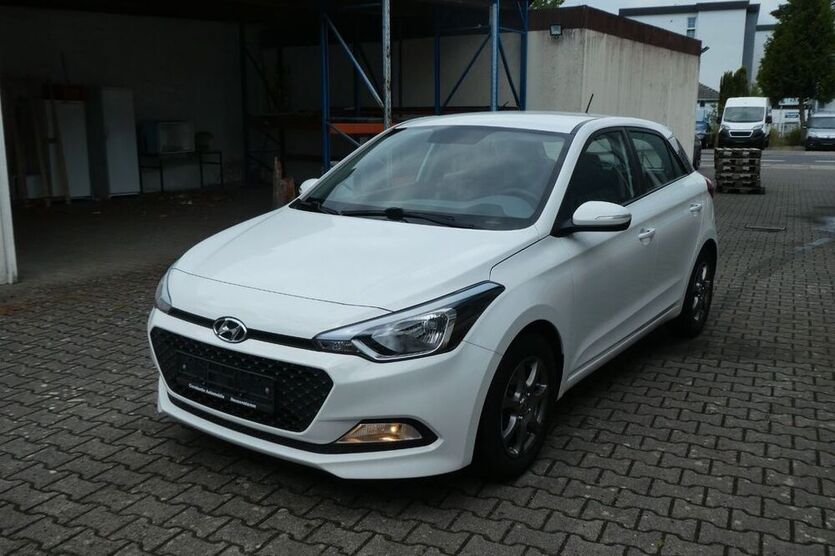 i20