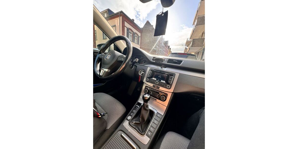 VW Passat 186.000 km 6.000 &euro; Frankfurt am Main 65936
