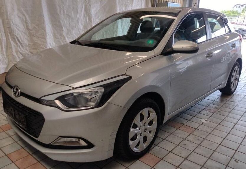 i20