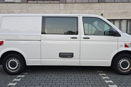 VW T5 Transporter 149.901 km 14.749 &euro; Frankfurt 60322