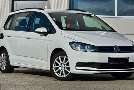 VW Touran 207.000 km 12.480 &euro; Friedrichsdorf (10 Min. nördlich von Frankfurt/M) 61381