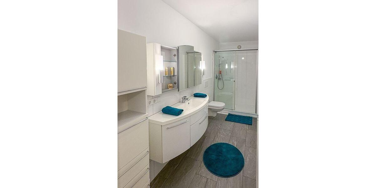 Etagenwohnung Friedrichsdorf - 5 Zimmer, 180 m&sup2;, 2.149&euro; | Angebot:26003346