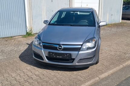 Opel Astra 199.877 km 2.850 &euro; Schwalbach am Taunus 65824