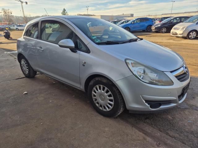Opel Corsa 216.000 km 700 &euro; FRANKFURT 65933