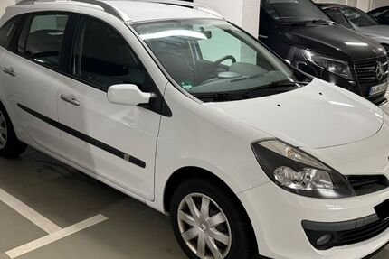 Renault Clio 80.000 km 3.499 &euro; Frankfurt am Main 60326
