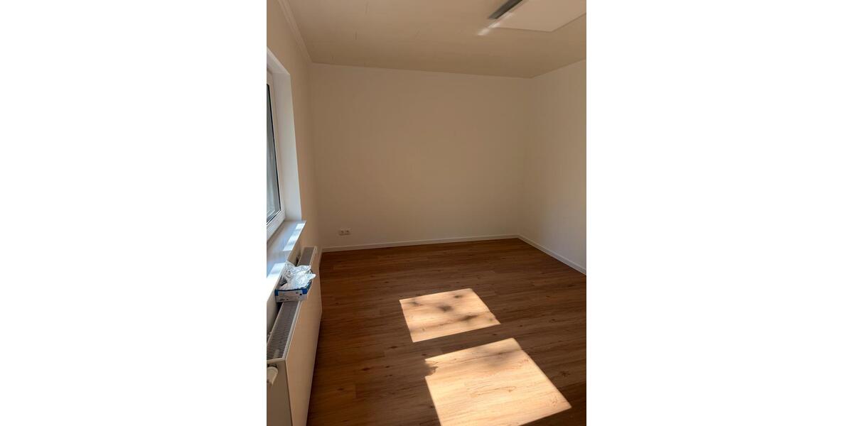 Bungalow Langen (Hessen) - 4 Zimmer, 140 m&sup2;, 2.200&euro; | Angebot:26412462