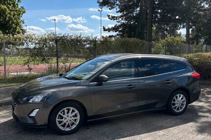 Ford Focus 120.000 km 12.400 &euro; Oberursel 61440