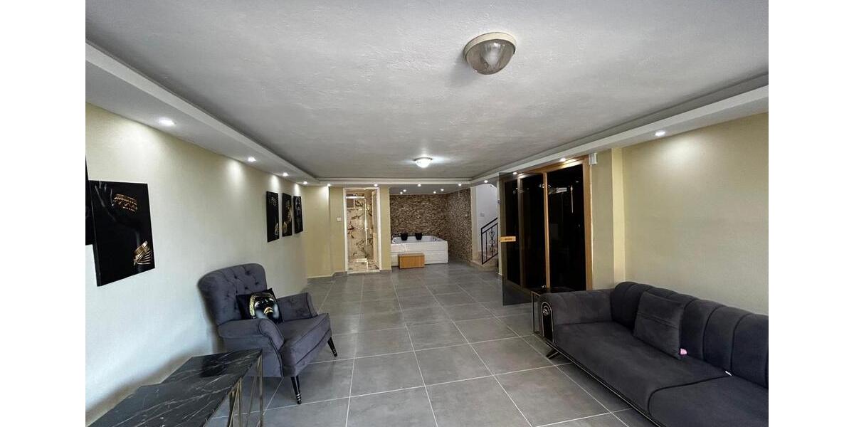 Villa Offenbach am Main Buchrain - 5 Zimmer, 300 m&sup2;, 298.000&euro; | Angebot:25903264