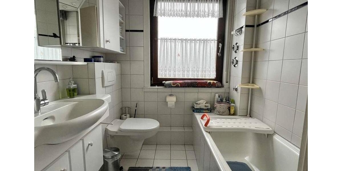 Etagenwohnung Bad Homburg vor der Höhe Gonzenheim - 3 Zimmer, 70 m&sup2;, 279.000&euro; | Angebot:26815401