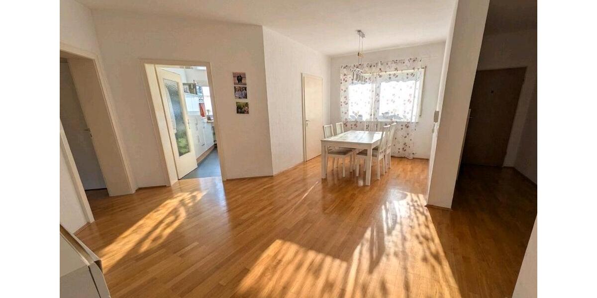 Etagenwohnung Rüsselsheim am Main - 4 Zimmer, 111 m&sup2;, 329.000&euro; | Angebot:26710092