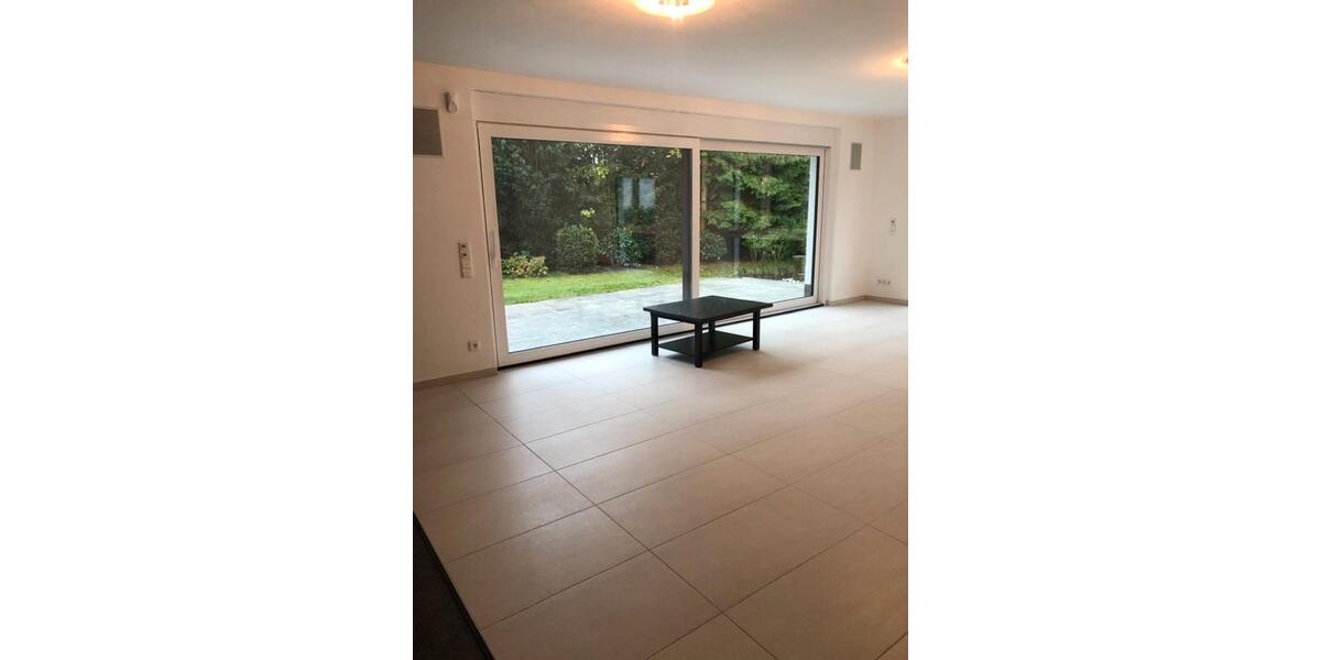 Einfamilienhaus Dreieich - 9 Zimmer, 300 m&sup2;, 3.990&euro; | Angebot:26336525