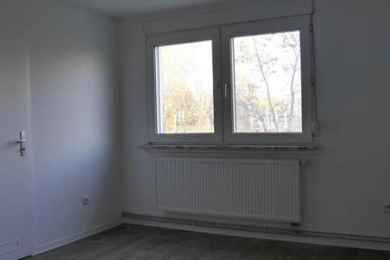 Schöne 2-Zimmer-Wohnung mit Tageslichtbad im Limes-Quartier zu vermieten zimmer