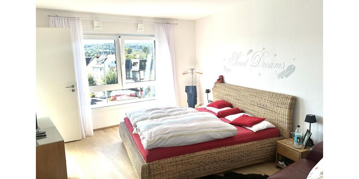 Einfamilienhaus Hofheim am Taunus - 4 Zimmer, 128 m&sup2;, 2.600&euro; | Angebot:25432477