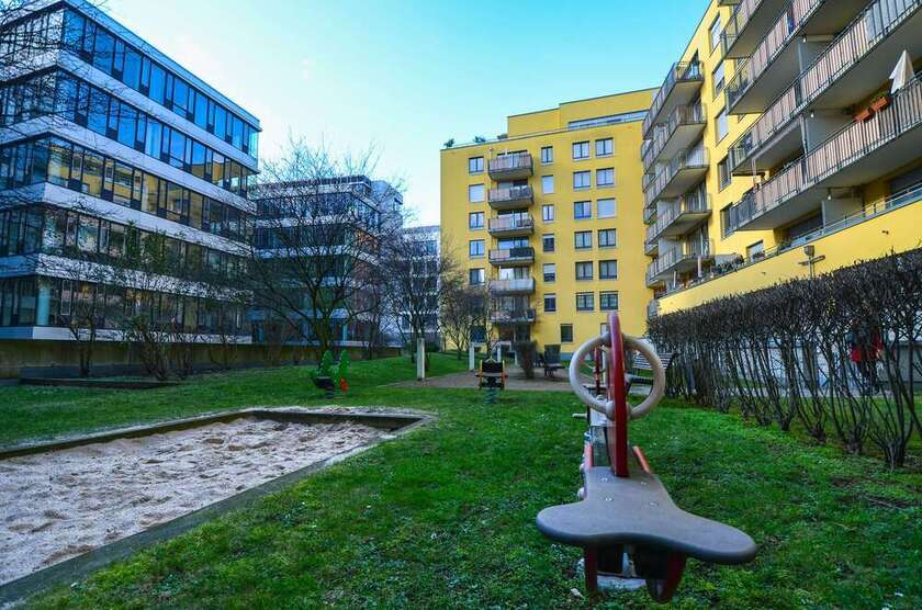 Wohnung zum Mieten in Frankfurt am Main 1.212 € 78.13 m²