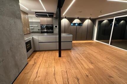 Haus Dreieich - 5 Zimmer, 168 m&sup2;, 3.660&euro; | Angebot:26080262