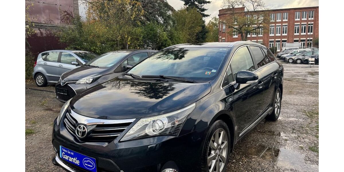 Toyota Avensis 225.000 km 5.699 &euro; Frankfurt am Main 60386