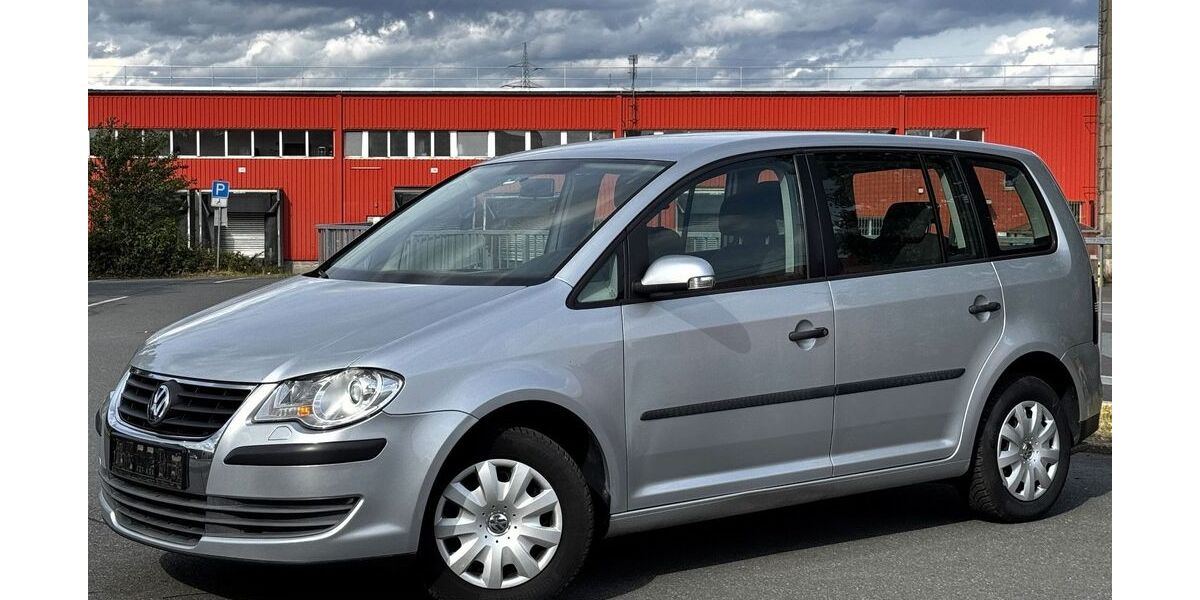 VW Touran 191.586 km 3.900 &euro; Dietzenbach 63128