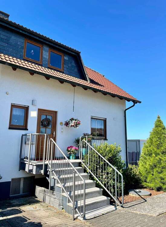 Haus zum Kaufen in Büdingen 449.000 € 180 m²