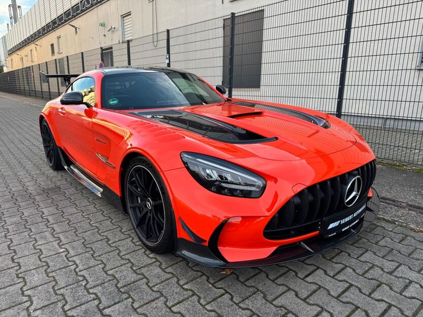 Mercedes-Benz AMG GT 5.285 km 359.950 € Frankfurt/M 65933