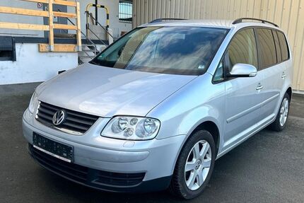 VW Touran 210.000 km 1.950 &euro; Friedberg (Hessen) 61169