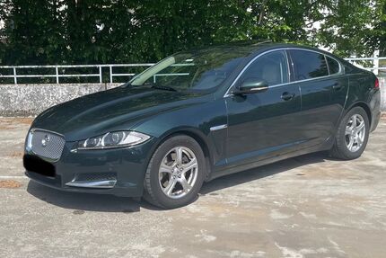 Jaguar XF 240.000 km 5.499 &euro; Frankfurt 65934