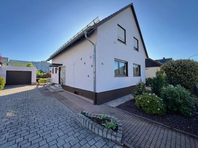 Einfamilienhaus Raunheim - 5 Zimmer, 136 m&sup2;, 540.000&euro; | Angebot:26451201