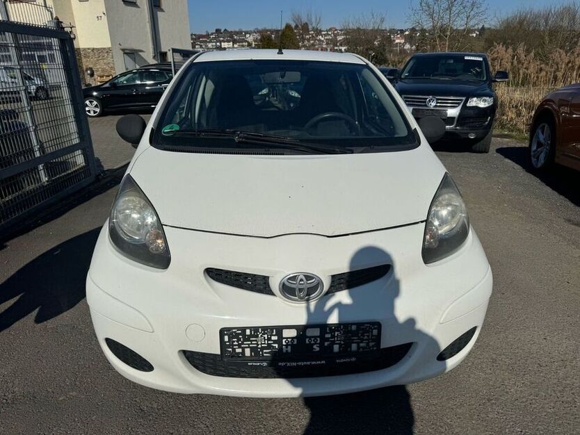 Aygo (X)