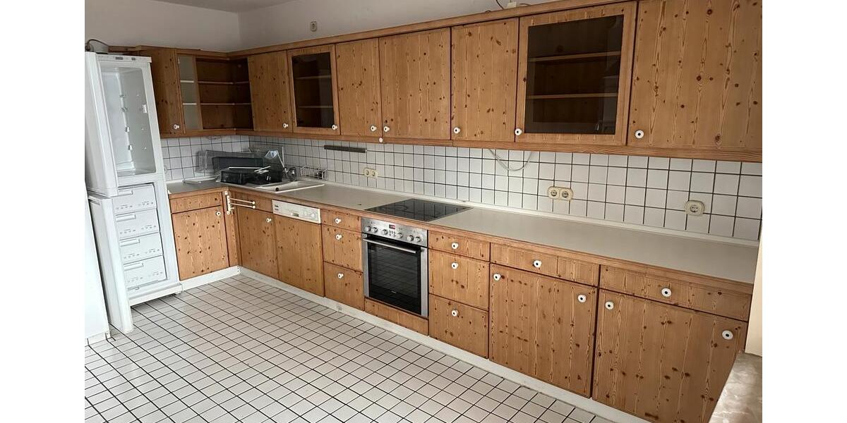 Einfamilienhaus in Frankfurt-Harheim, Garten, Garage - BEFRISTET 6 zimmer