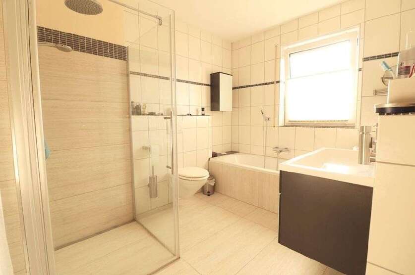 Haus zum Kaufen in Frankfurt 680.000 € 126.05 m²