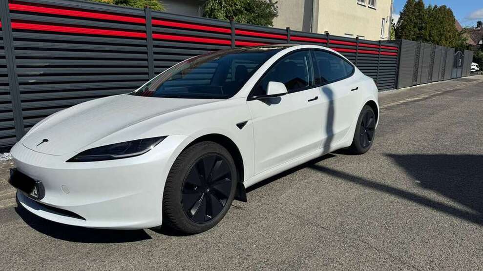 Tesla Model 3 59.000 km 32.100 € Rodgau 63110