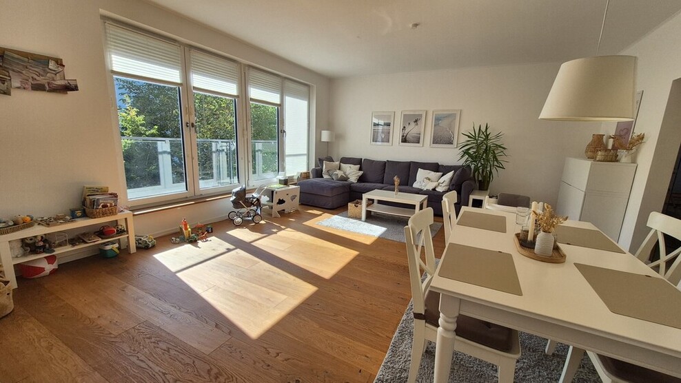 RESERVIERT! Penthouse-Charakter 4 Zi ETW mit 2 Balkonen und Dachterrasse 4 zimmer