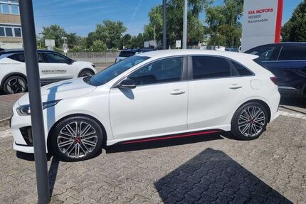 Kia ceed / Ceed 54.267 km 20.470 € Hanau 63452