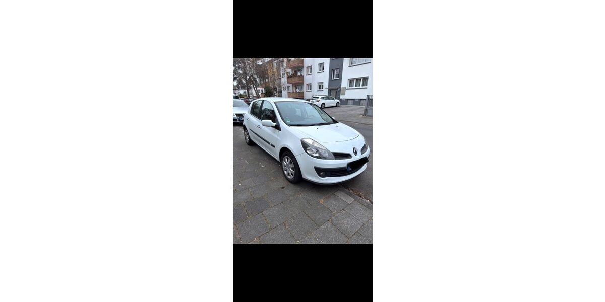 Renault Clio 246.000 km 2.400 &euro; Offenbach 63065