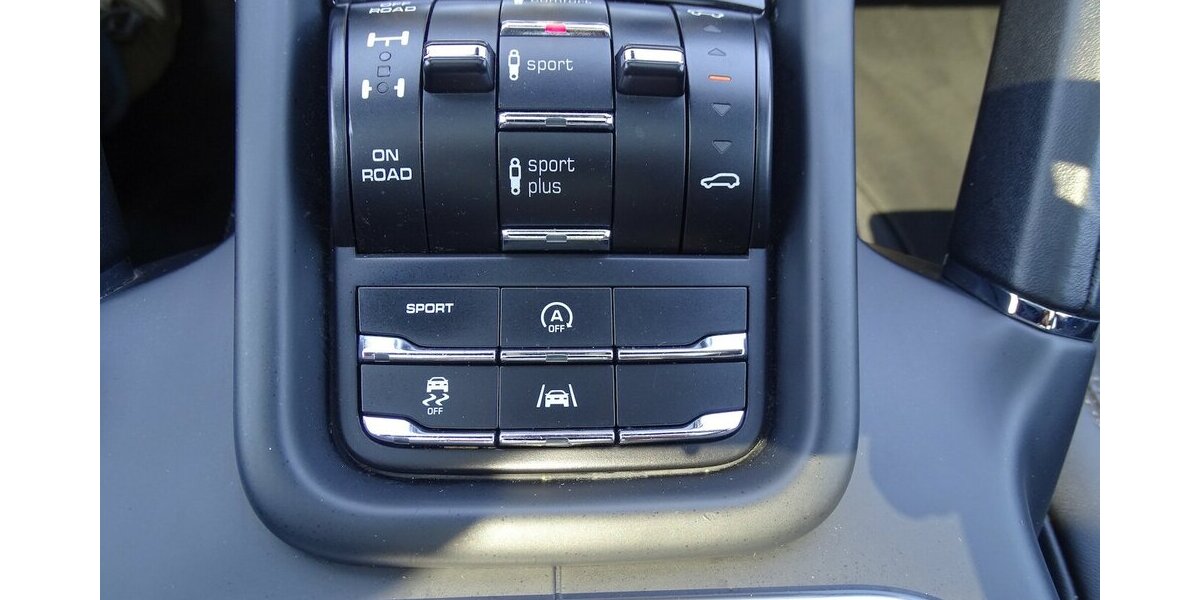 Porsche Cayenne S 4,2l Diesel Pano, Navi, 21 Zoll, Standhe 229.443 km 22.990 &euro; Rodgau 63110