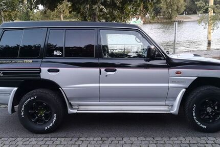 Mitsubishi Pajero 259.325 km 12.950 € Frankfurt am Main 65929