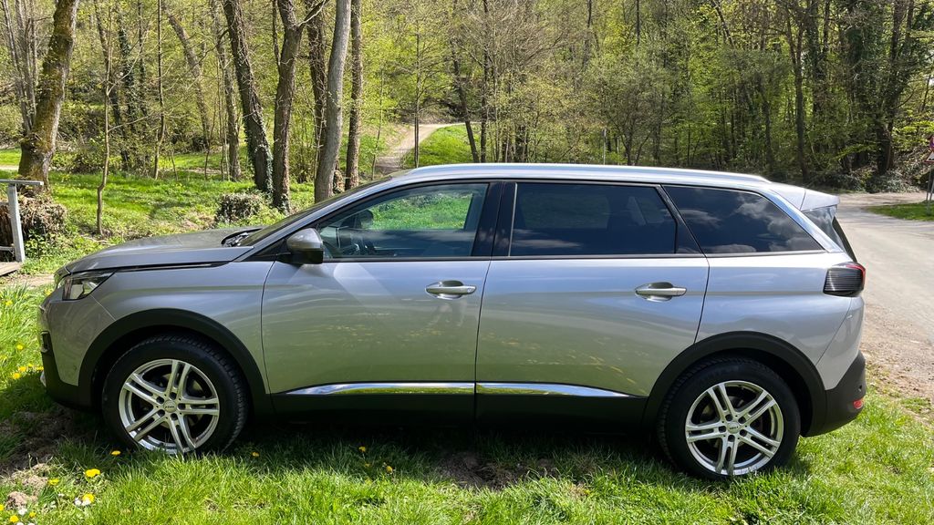 Peugeot 5008 113.030 km 14.900 &euro; Königstein 61462