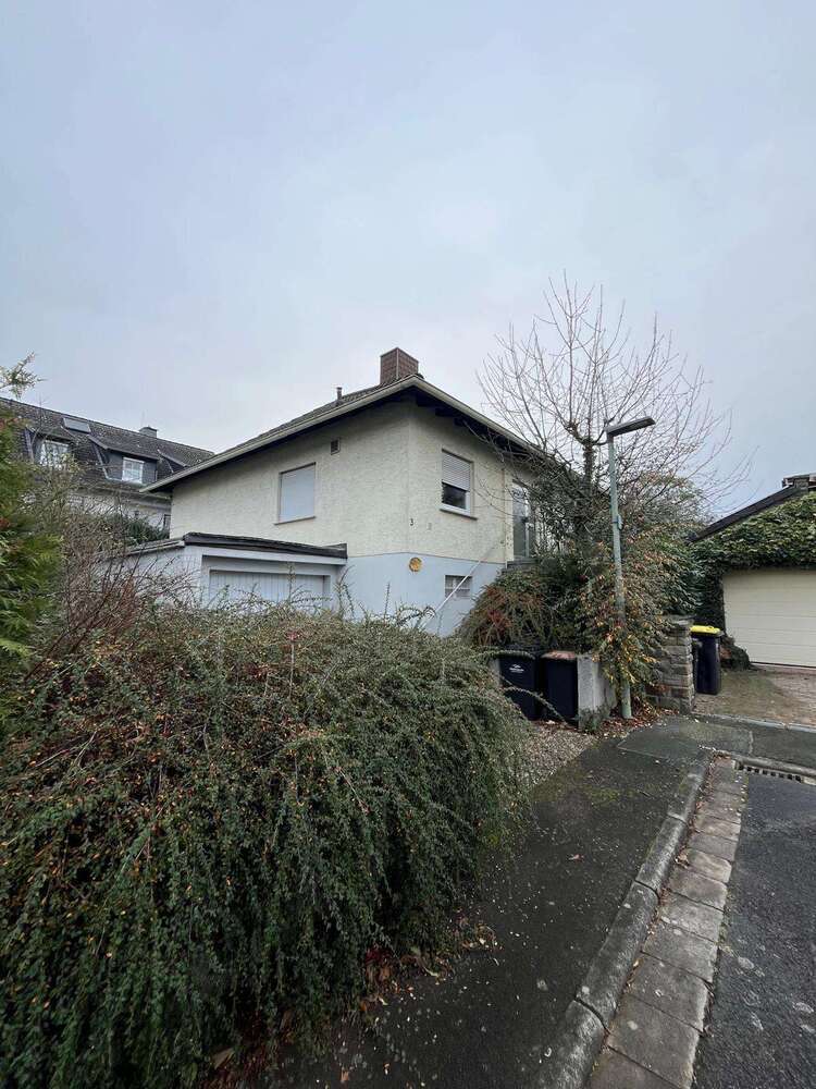 Haus zum Kaufen in Karben 535.000 € 150 m²