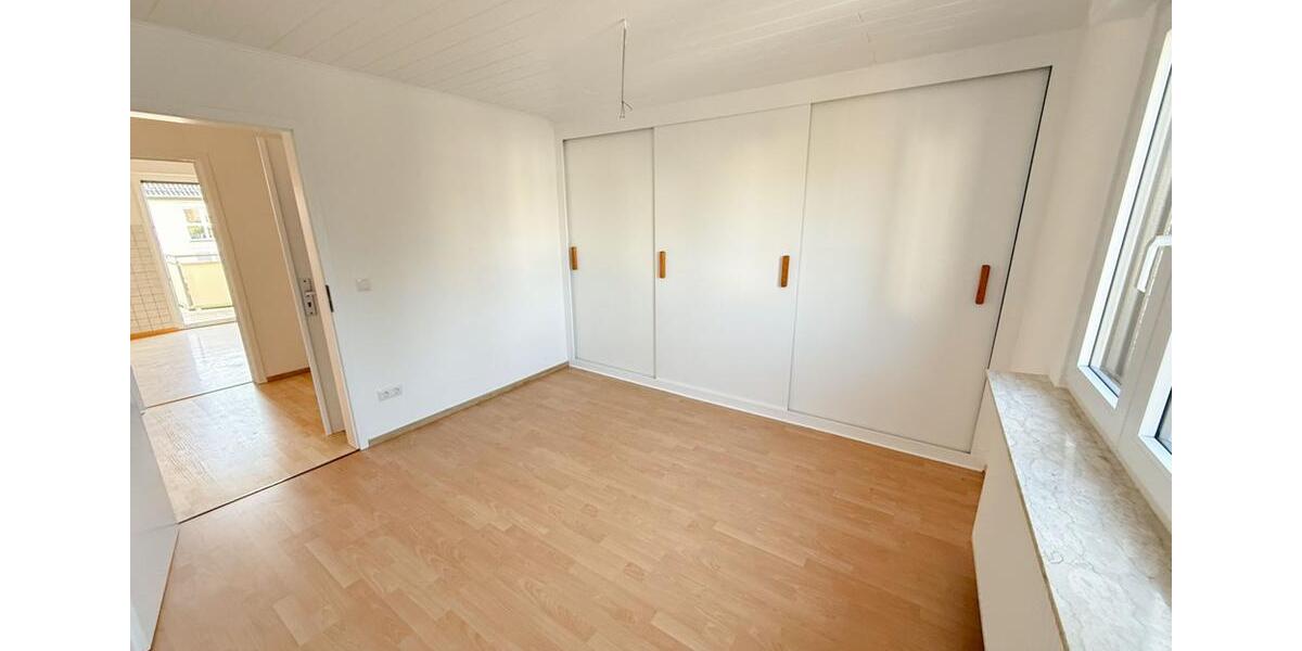 Dachgeschoßwohnung Mühlheim am Main - 3 Zimmer, 88 m&sup2;, 1.100&euro; | Angebot:26179818
