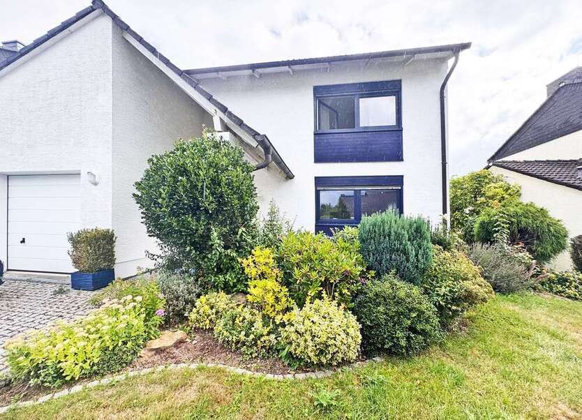 Haus zum Mieten in Wehrheim 1.850 € 144 m²