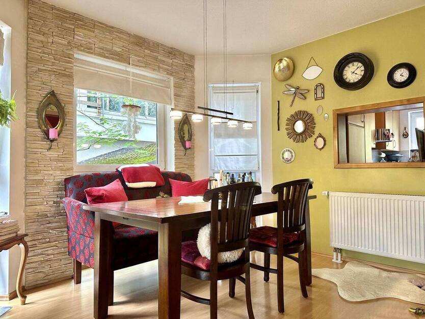 Einziehen und wohlfühlen! - 2 Familienhaus inkl. Garage - gesuchte Wohnlage 6 zimmer