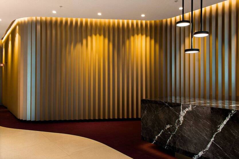 Frankfurts neue Ikone: Wohnen im 25. Stock des FOUR - Opernplatz, Skyline, Stille 2 zimmer