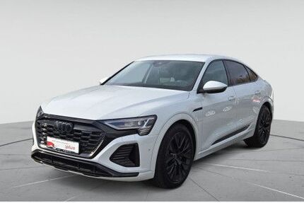 Audi Q8 e-tron 33.640 km 58.880 € Darmstadt 64295